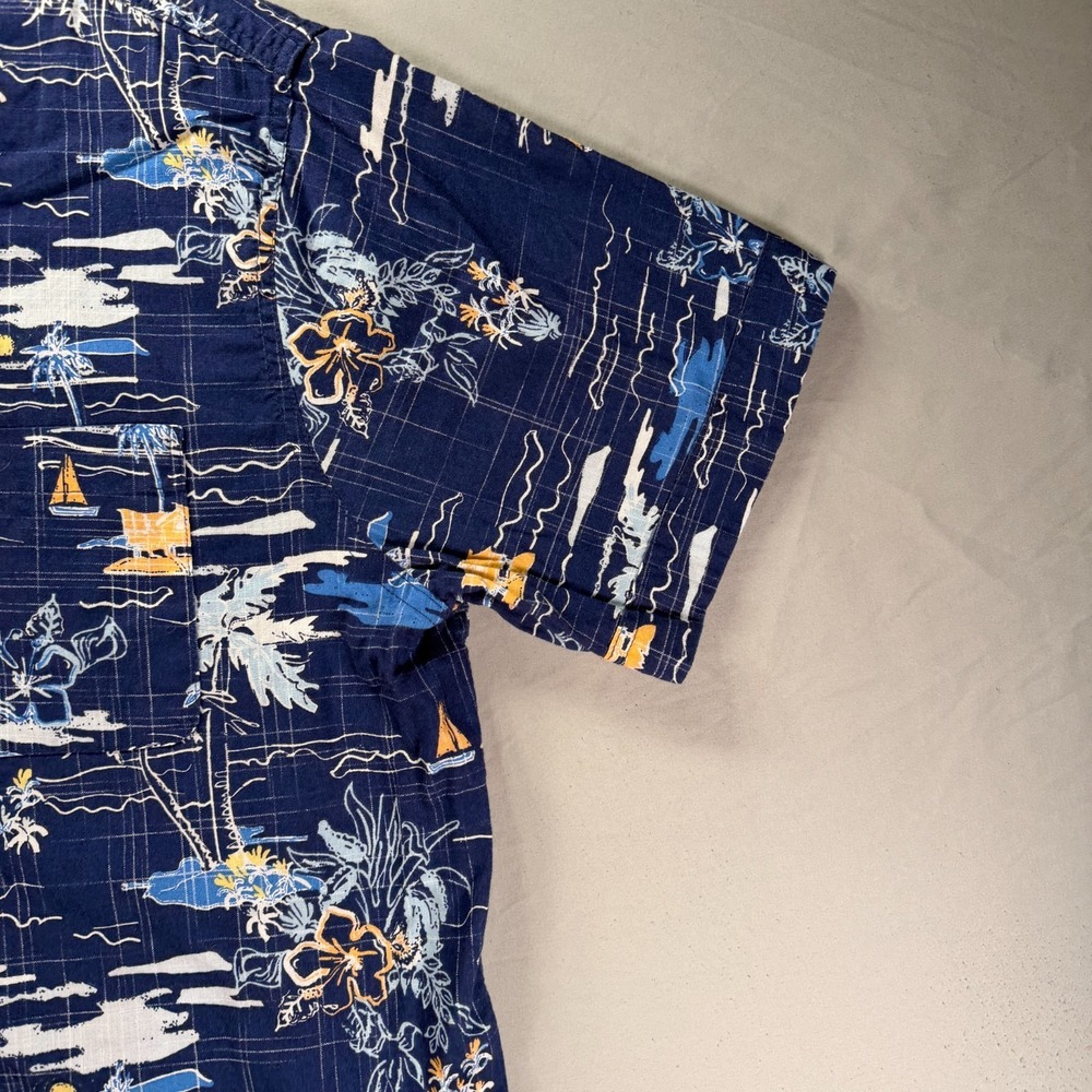 Izod Saltwater Shirt Mens 2XL Blue Button Up Short Sleeve Hawaiian Beach Camp - Picture 4 of 9